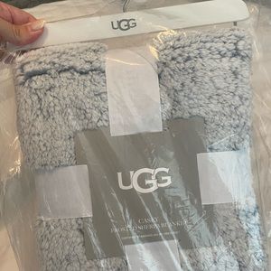 UGG frosted Sherpa baby blanket